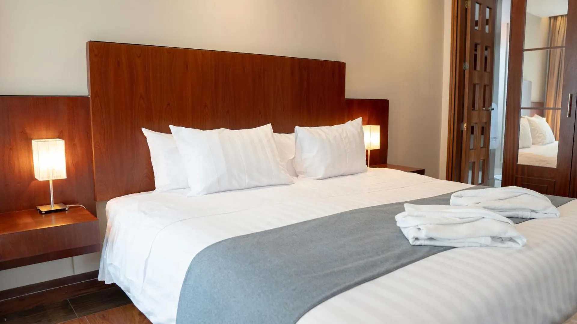 Parc Royale Suites Hotel Cuenca