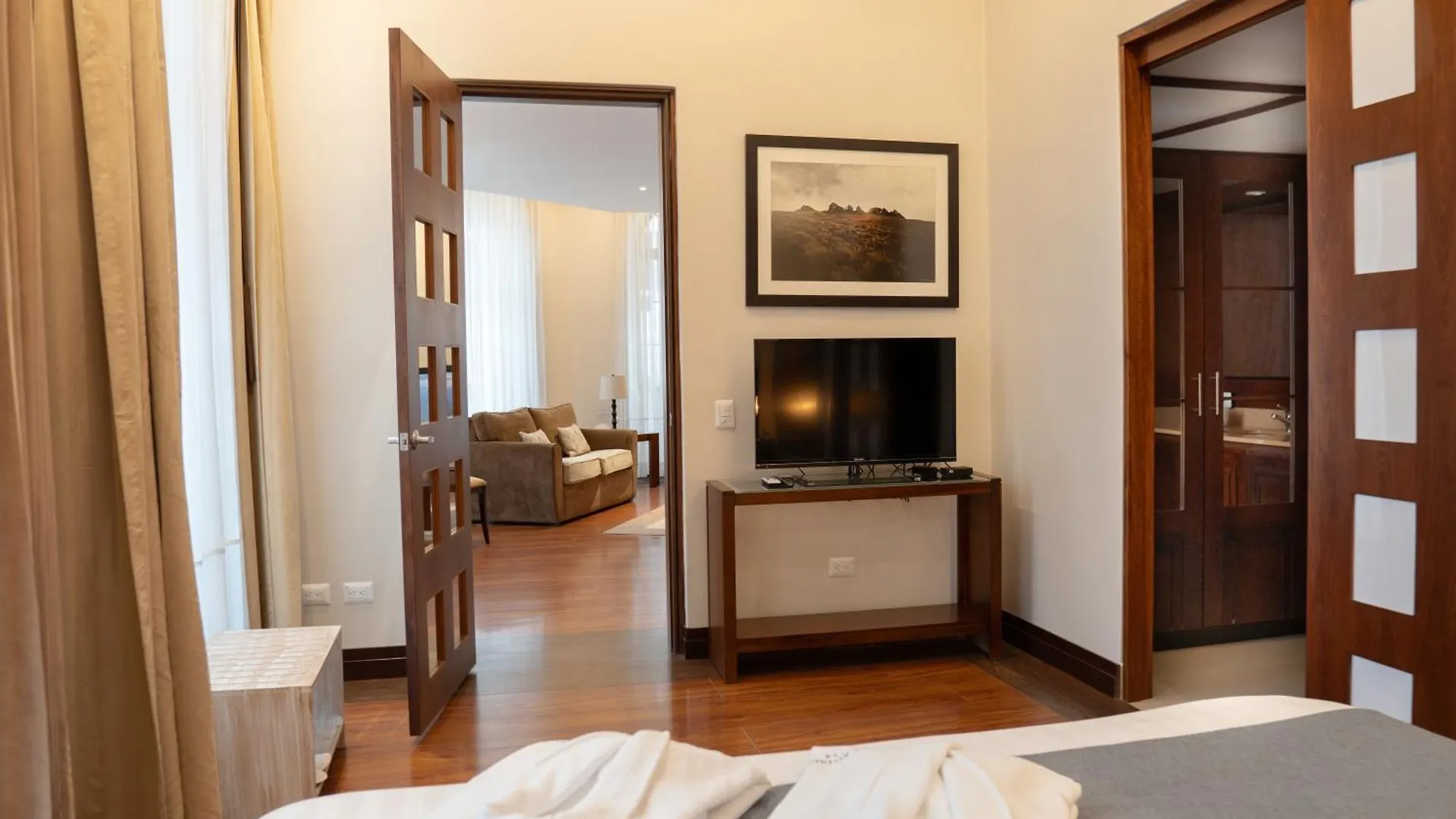 Parc Royale Suites Hotel Cuenca