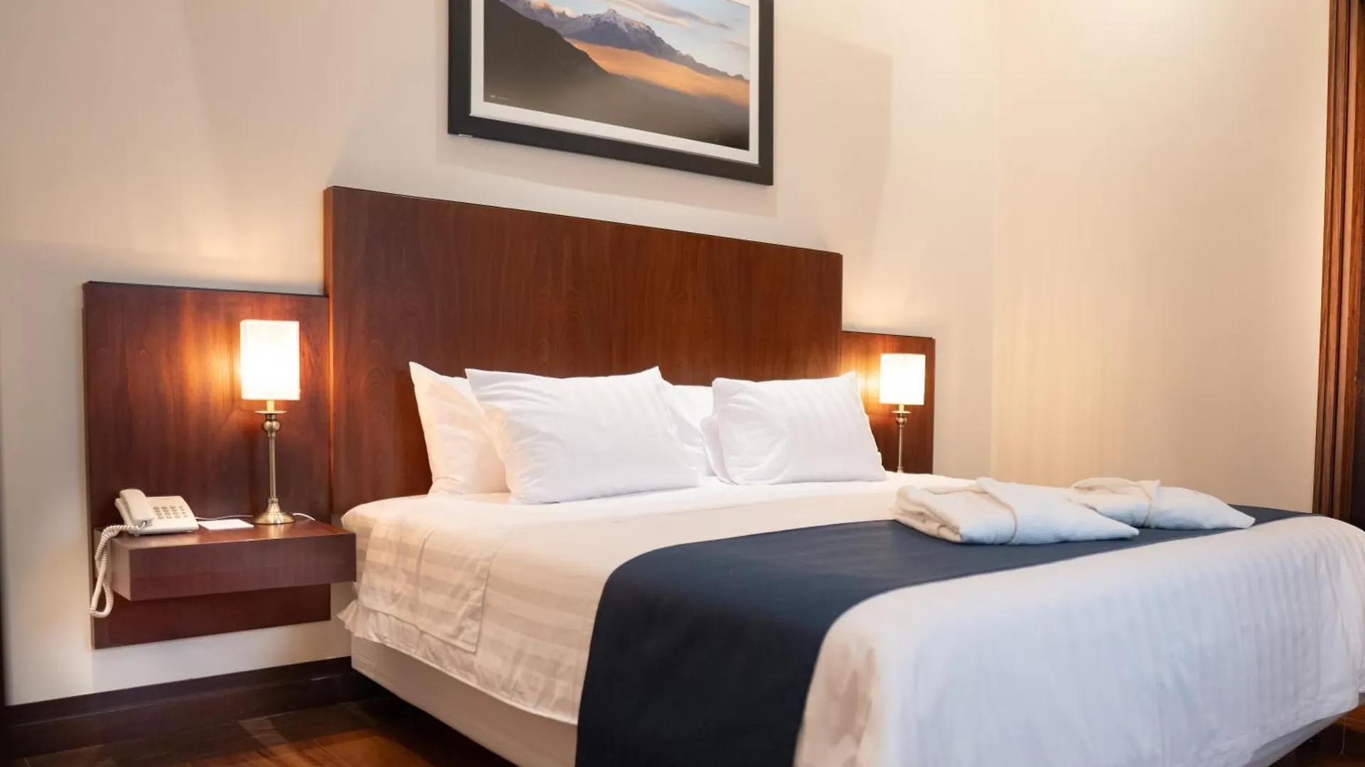 Parc Royale Suites Hotel Cuenca